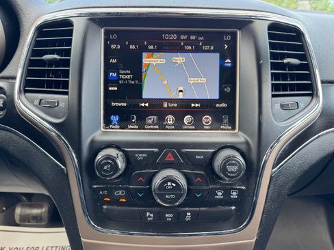 Used 2014 Jeep Grand Cherokee Limited AWD/4WD image 23