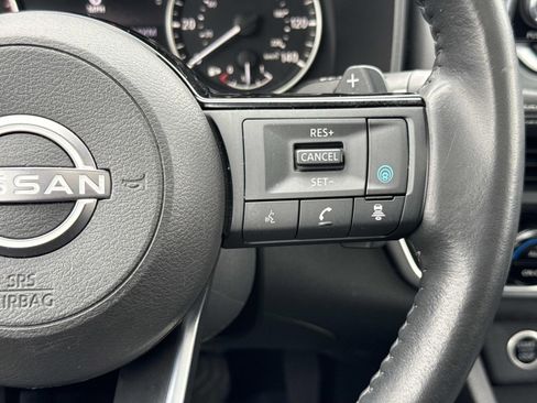 Used 2023 Nissan Rogue SV w/ SV Premium B Package image 14