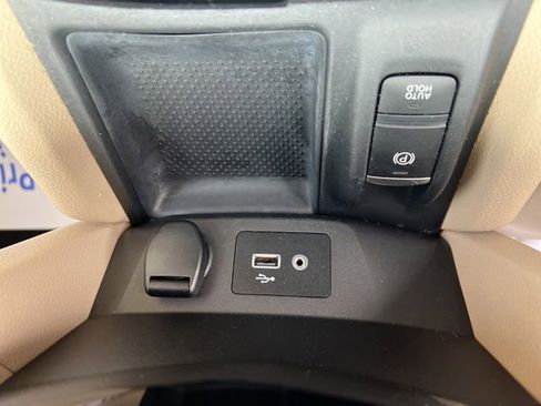 Used 2020 Nissan Rogue SV w/ Sun & Sound Touring Package image 23