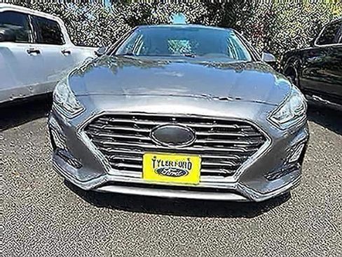 Used 2018 Hyundai Sonata ECO FWD image 2