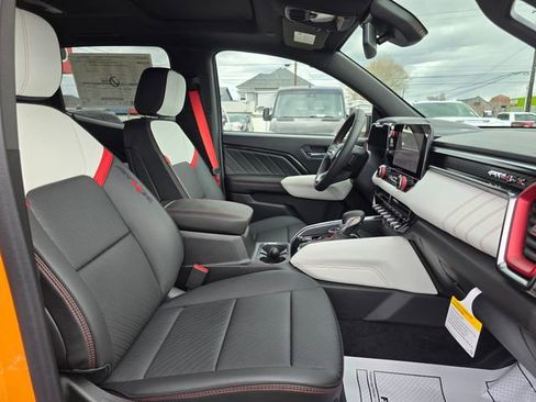 New 2026 GMC Canyon AT4X image 10