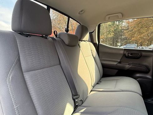 Used 2019 Toyota Tacoma SR w/ SR Convenience Package image 25