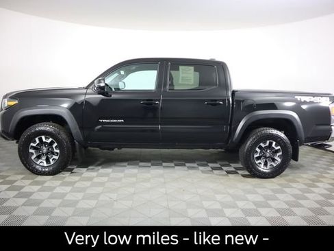 Used 2023 Toyota Tacoma TRD Off-Road AWD/4WD image 7