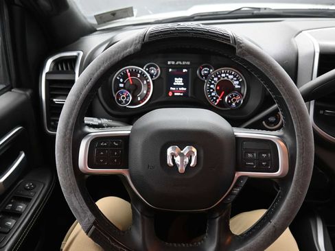 Used 2022 RAM 3500 Big Horn w/ Night Edition image 11