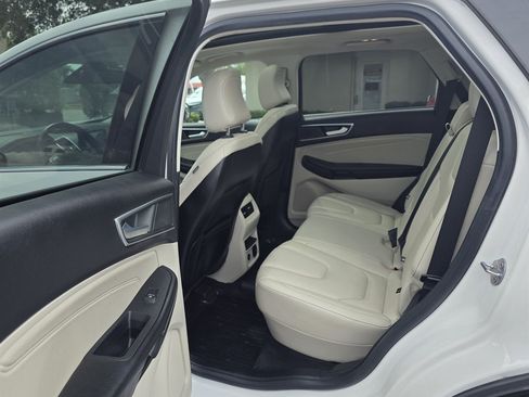 Used 2022 Ford Edge Titanium AWD/4WD image 39