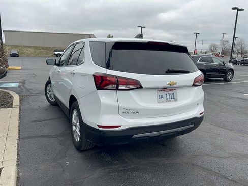Used 2024 Chevrolet Equinox LT w/ LPO, Floor Liner Package image 5