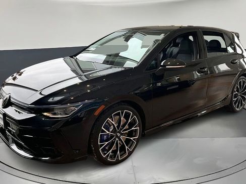 New 2026 Volkswagen Golf image 2