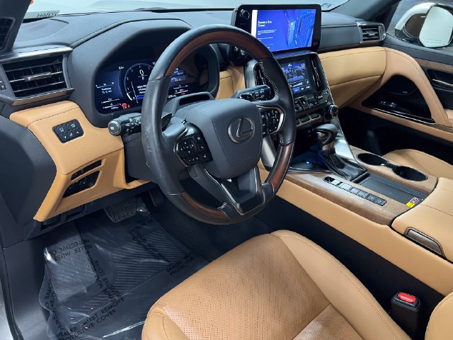 Certified 2025 Lexus LX 600 4WD w/ Accessory Package (2T) image 16