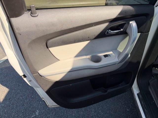Used 2010 GMC Acadia SLT FWD image 19