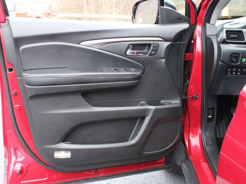 Used 2023 Honda Ridgeline RTL-E image 12