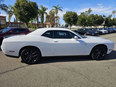 Used 2019 Dodge Challenger SXT w/ Blacktop Package image 4