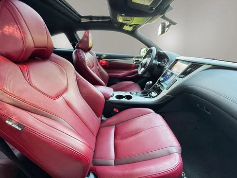 Used 2018 INFINITI Q60 Red Sport 400 w/ Sensory Package 3.0T Sport RWD image 20