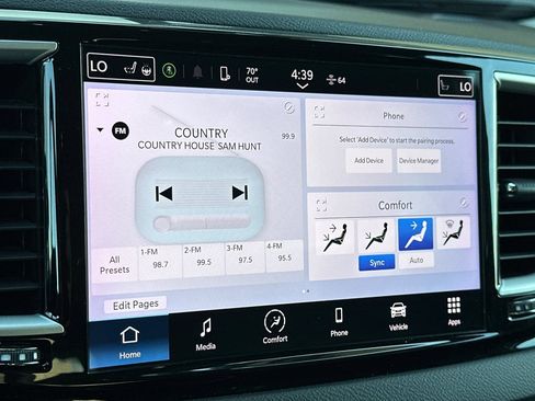 Used 2023 Chrysler Pacifica Touring-L FWD image 20
