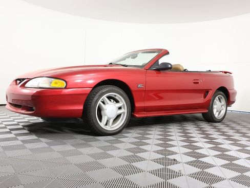 Used 1994 Ford Mustang GT image 1