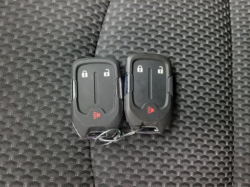 Used 2023 GMC Terrain SLE image 32