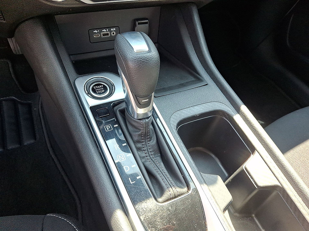 Used 2022 Nissan Sentra SV FWD image 12