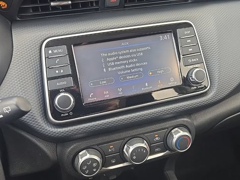Used 2023 Nissan Kicks S FWD image 18
