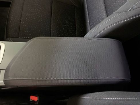 Used 2025 Chevrolet Equinox EV LT image 34