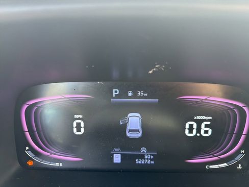 Used 2024 Kia Soul LX w/ Option Group 015 FWD image 10