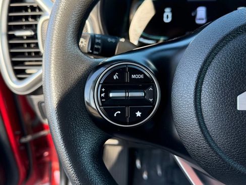 Used 2023 Kia Soul LX w/ LX Technology Package image 21