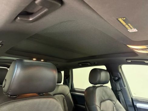 Used 2014 Audi Q7 3.0T S line Prestige w/ S Line Package image 32