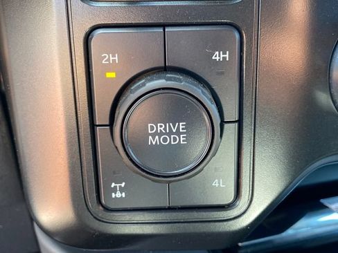 Used 2025 Ford F350 Lariat AWD/4WD image 35