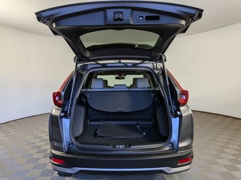 Used 2022 Honda CR-V Touring image 13