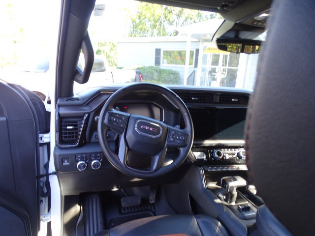 Certified 2024 GMC Sierra 1500 AT4 w/ Technology Package AWD/4WD image 5