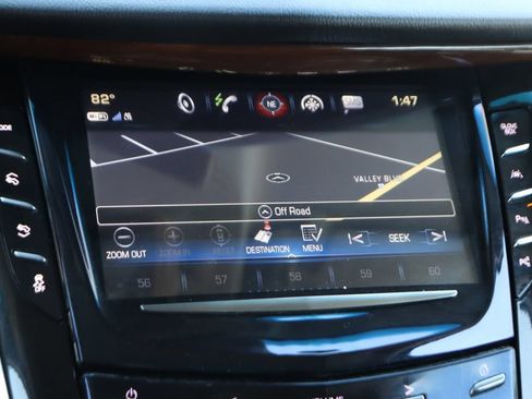 Used 2017 Cadillac Escalade Luxury AWD/4WD image 36