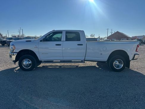 Used 2021 RAM 3500 Tradesman image 6