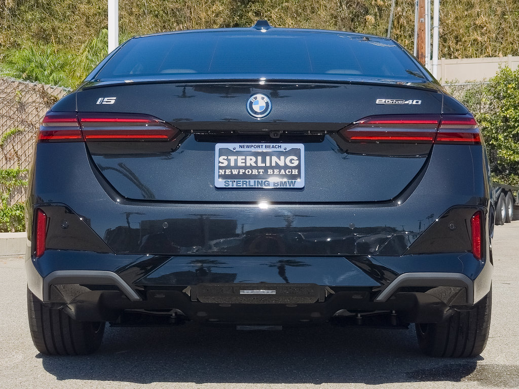 New 2027 BMW i5 eDrive40 w/ M Sport Package RWD image 16