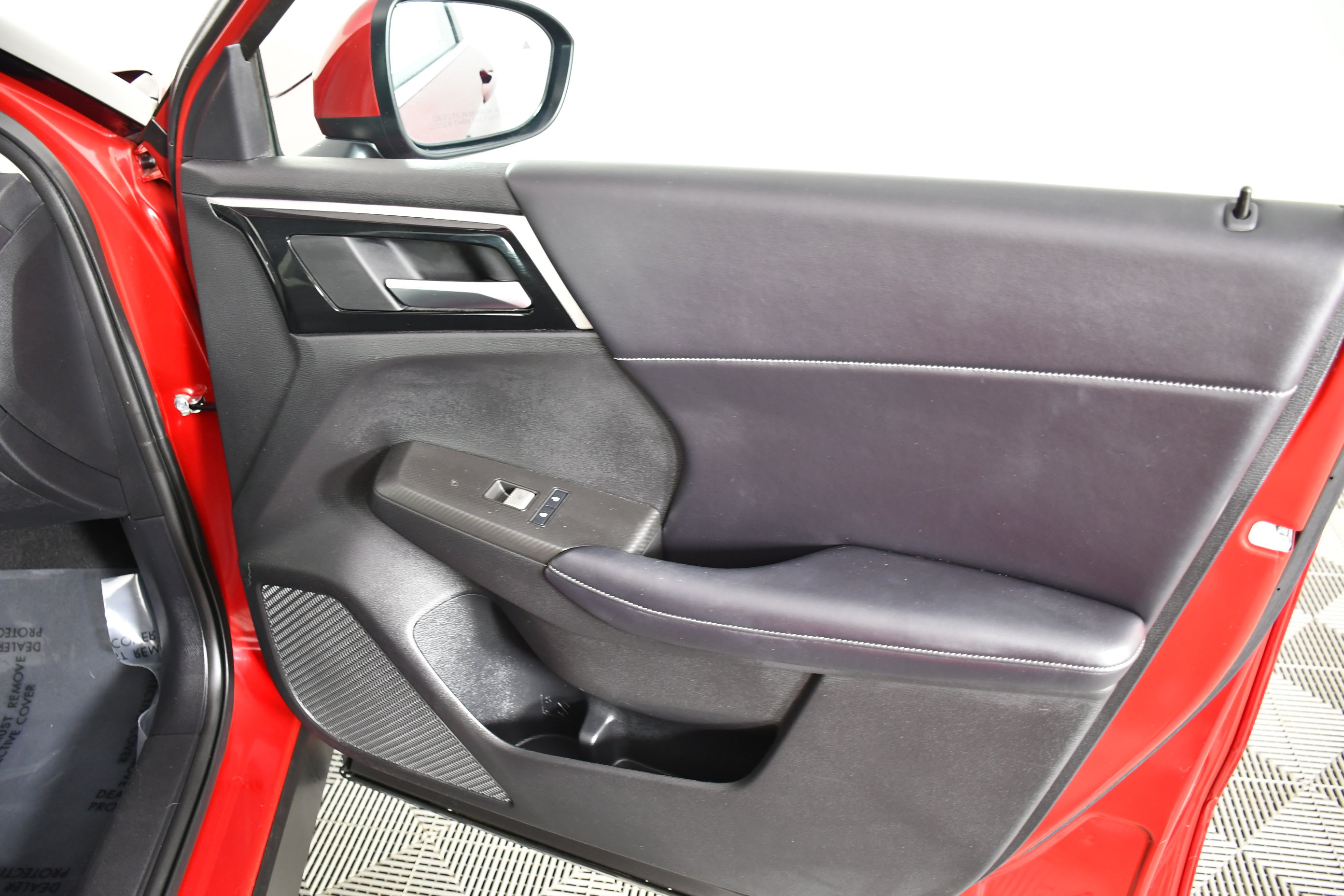 Used 2025 Mitsubishi Outlander SE AWD/4WD image 37