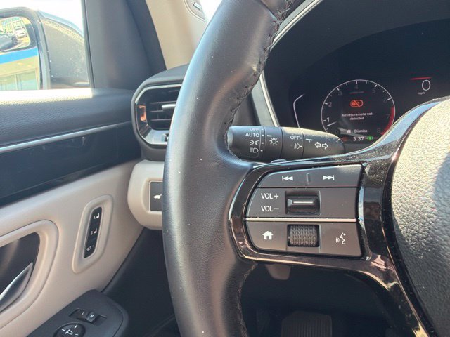 Certified 2023 Honda Pilot Touring image 24