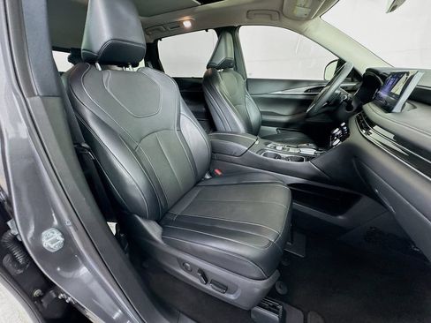 Certified 2023 INFINITI QX60 Luxe w/ Cargo Package FWD image 40