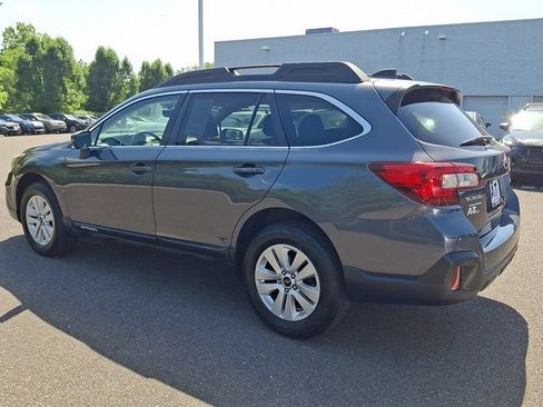 Used 2018 Subaru Outback 2.5i Premium AWD/4WD image 4