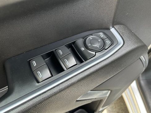 Used 2022 Chevrolet Silverado 1500 LT AWD/4WD image 26