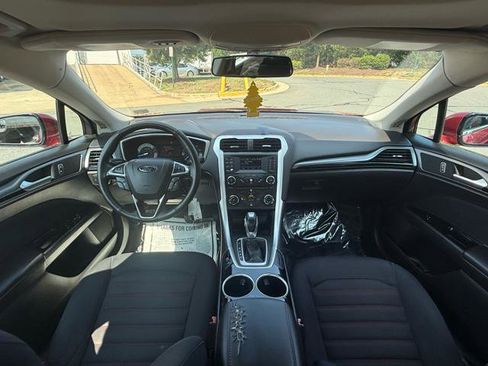 Used 2013 Ford Fusion SE image 9