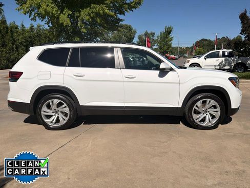 Used 2022 Volkswagen Atlas SE AWD/4WD image 2