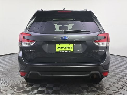 Used 2024 Subaru Forester Premium AWD/4WD image 5