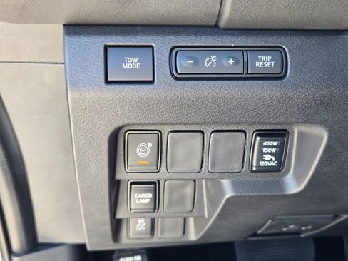 New 2026 Nissan Frontier SV w/ SV Convenience Package AWD/4WD image 17