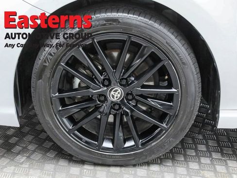 Used 2024 Toyota Camry SE image 33