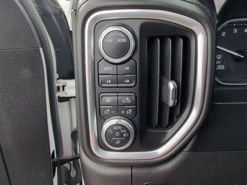 Used 2021 GMC Sierra 1500 AT4 w/ AT4 Preferred Package image 17