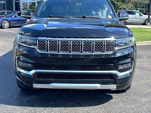 Used 2023 Jeep Grand Wagoneer Series II AWD/4WD image 4