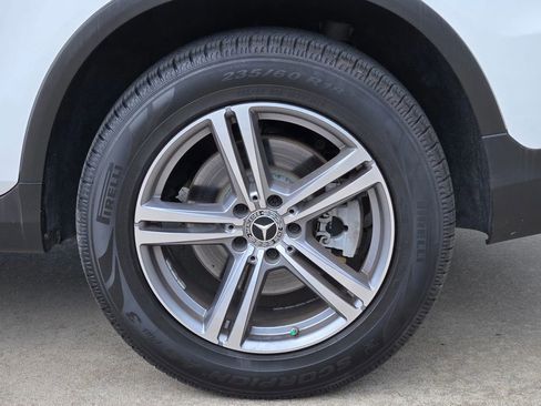 Used 2022 Mercedes-Benz GLC 300 w/ Premium Package Lite image 12