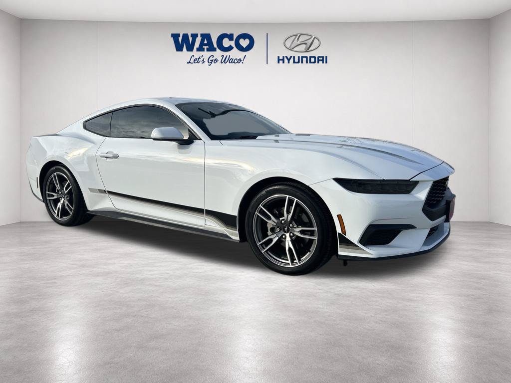 Used 2025 Ford Mustang Coupe RWD image 15