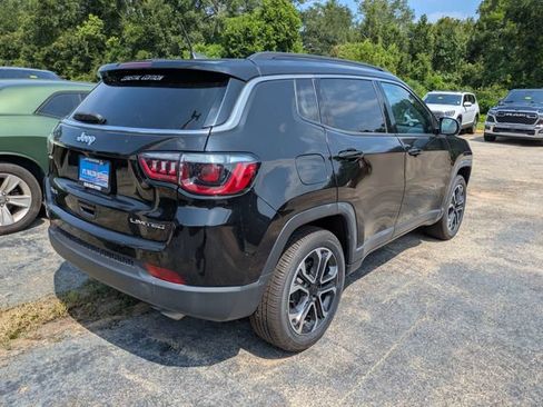Used 2022 Jeep Compass Limited AWD/4WD image 5