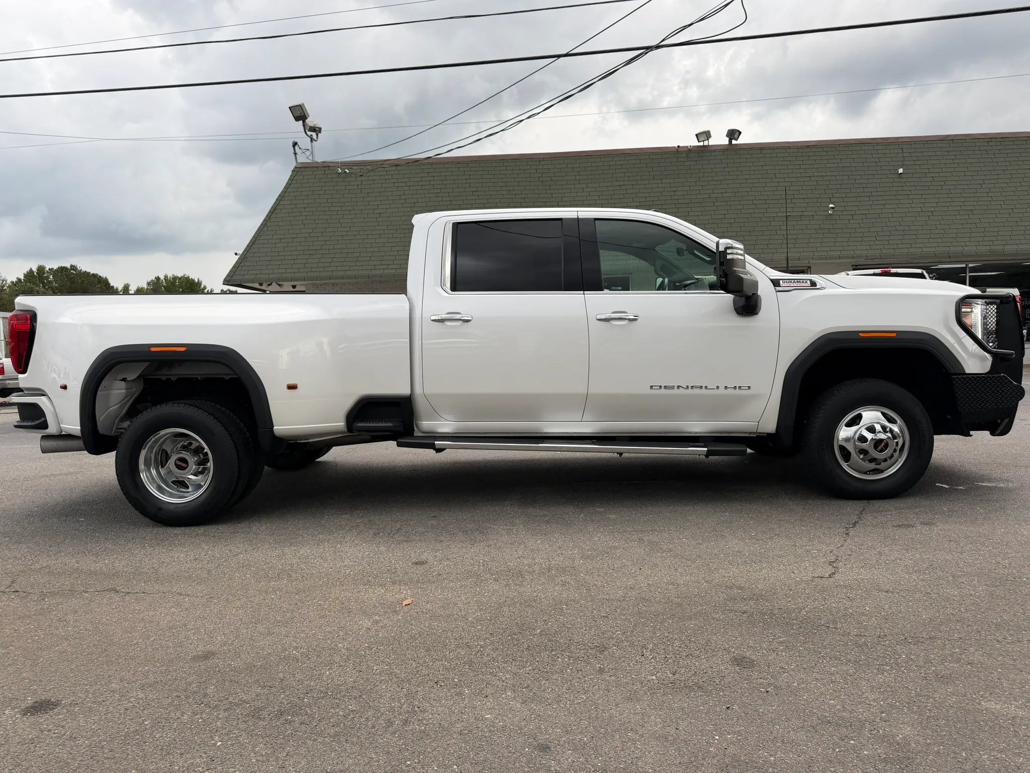 Used 2021 GMC Sierra 3500 Denali w/ Denali Ultimate Package AWD/4WD image 4