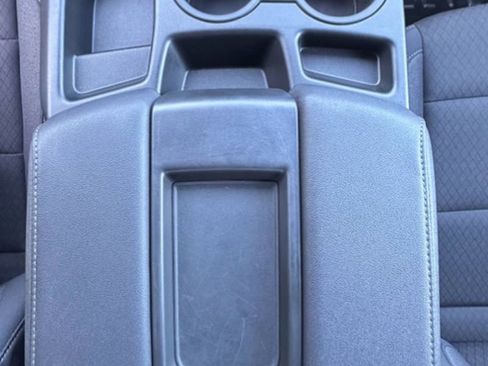 Used 2024 Chevrolet Silverado 1500 Custom w/ Dark Appearance Package image 17