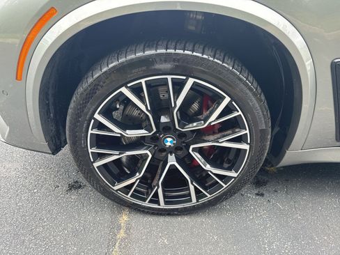 Used 2022 BMW X5 M w/ Competition Package 2 AWD/4WD image 7