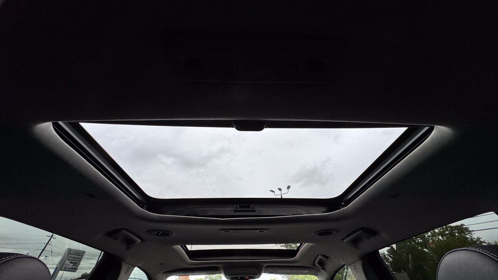 Used 2023 GMC Acadia SLT w/ Elevation Edition AWD/4WD image 31